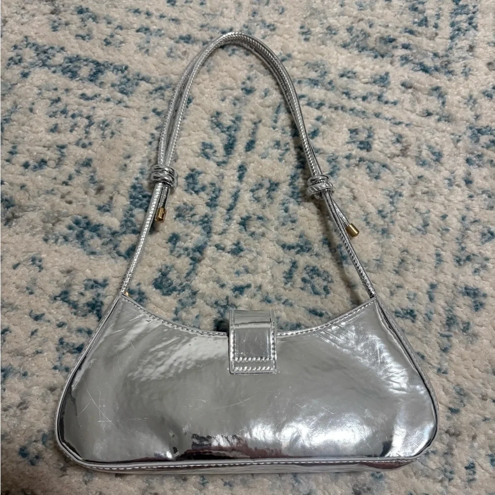 Silver shoulder purse - Picture 2 of 4